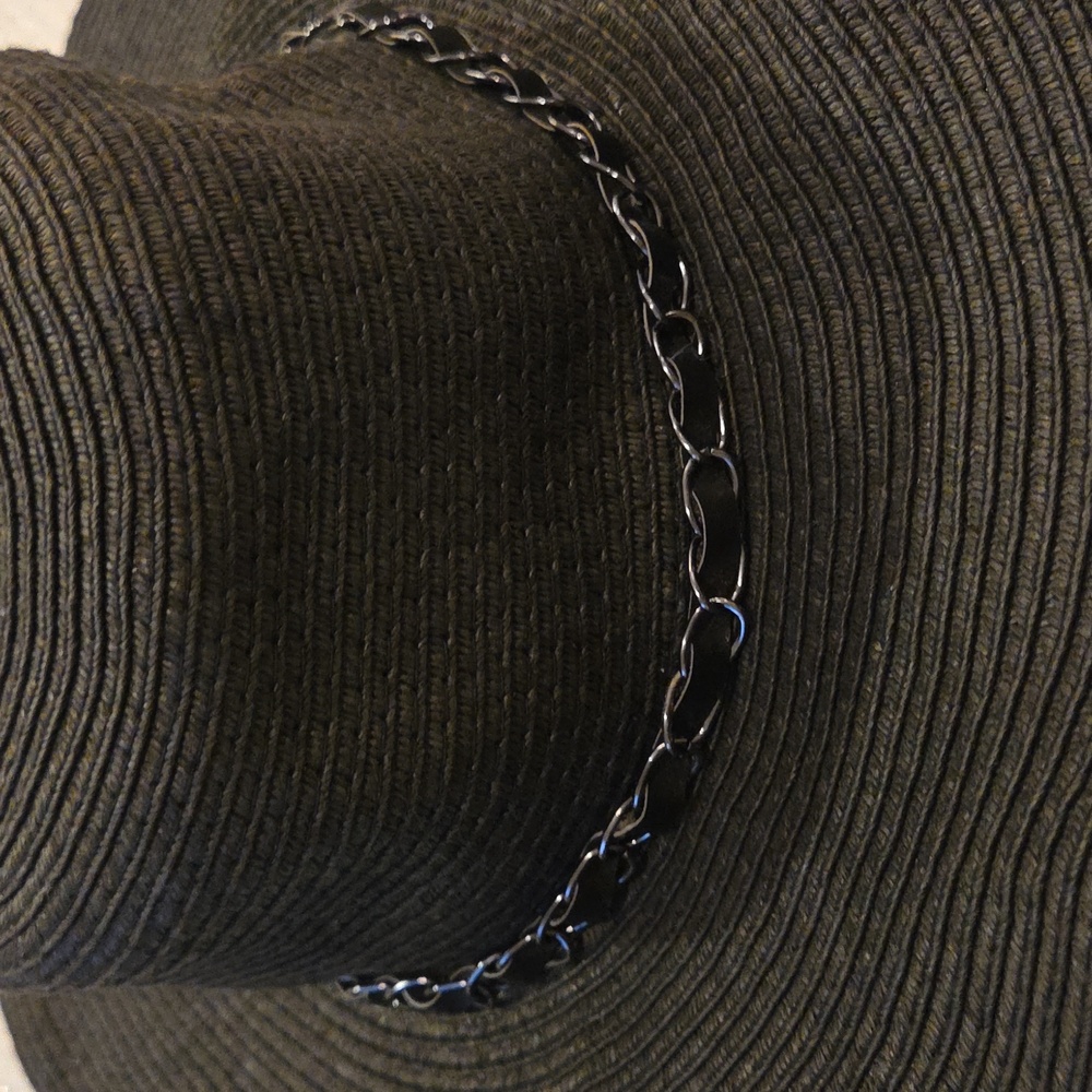 Chic Black Wide Brim Hat with Chain Accent - Picture 5 of 7